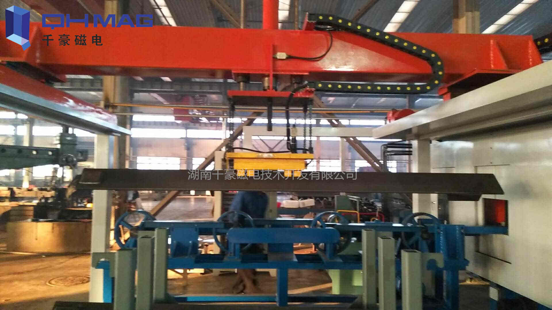 機(jī)器人電永磁搬運(yùn)角鐵,電永磁鐵自動化上下料|千豪磁電